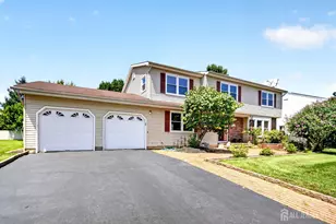 12 Mershon Ln, Plainsboro Township, NJ 08536 - Photo 3