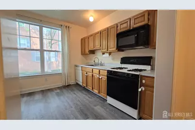 31 Franklin School Way, Metuchen, NJ 08840 - Photo 9