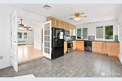 23 Vine Street, Woodbridge Township, NJ 08863 - Photo 5