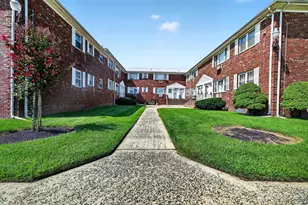46 Gramercy Gardens, Middlesex, NJ 08846 - Photo 1