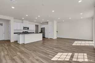 734 Station Rd, Dunellen, NJ 08812 - Photo 13