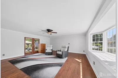 647 Cook Avenue, Middlesex, NJ 08846 - Photo 5
