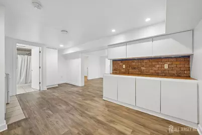 125 Cedar Street, Colonia, NJ 07067 - Photo 19