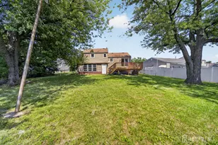 17 Wedgewood Dr, Carteret, NJ 07008 - Photo 29