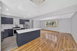 17 Wedgewood Dr, Carteret, NJ 07008 - Photo 15