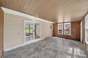 17 Wedgewood Dr, Carteret, NJ 07008 - Photo 25