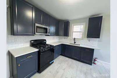 266 Sandford Street, New Brunswick, NJ 08901 - Photo 1