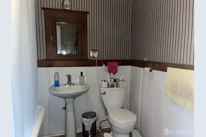 105 N 2nd Avenue, Highland Park, NJ 08904 - Photo 13