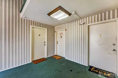 312 Sharon Garden Court, Woodbridge Township, NJ 07095 - Photo 3