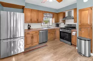 4 Carter Pl, Sayreville, NJ 08859 - Photo 5