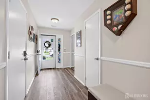 18 Lexington Cir, Old Bridge Township, NJ 07747 - Photo 3