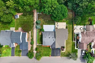 56 Woodbury Rd, Edison, NJ 08820 - Photo 43