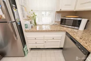 54 Old Nassau Rd, Monroe Township, NJ 08831 - Photo 9