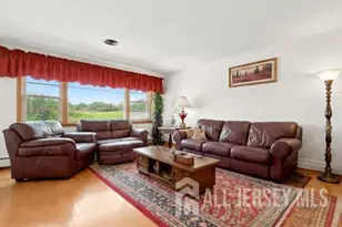 2 Carlton St, Carteret, NJ 07008 - Photo 3