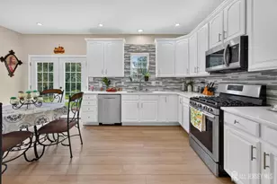 836 Rosetree Dr, Monroe, NJ 08094 - Photo 9