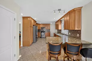 9 Skitka Ave, Carteret, NJ 07008 - Photo 7