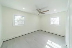54 Bergen St, Carteret, NJ 07008 - Photo 13