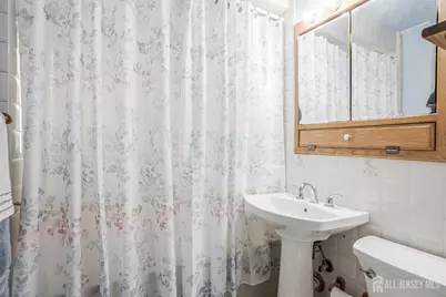 2 Orchid Place, Middlesex, NJ 08846 - Photo 17