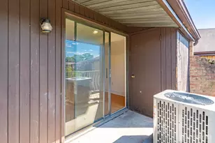 1719 Raspberry Ct, Edison, NJ 08817 - Photo 9