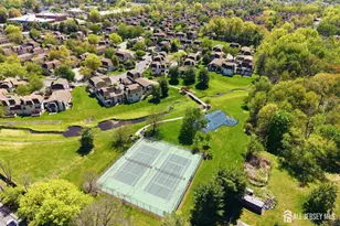 79 Park Gate Dr, Edison, NJ 08820 - Photo 11