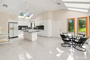 189 Kensington Ave, Colonia, NJ 07067 - Photo 19