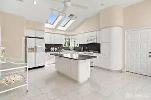 189 Kensington Ave, Colonia, NJ 07067 - Photo 21