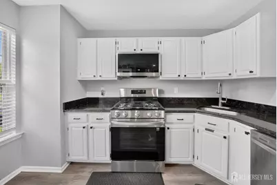 19 Mindy Drive, Franklin Township, NJ 08873 - Photo 9