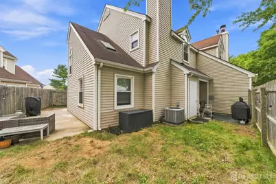 8 Cooper Court, Freehold, NJ 07728 - Photo 9