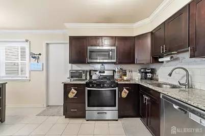 8 Cooper Court, Freehold, NJ 07728 - Photo 11