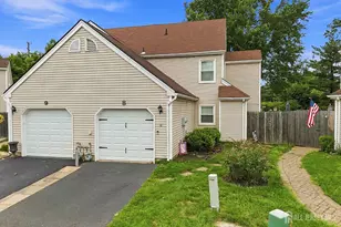 8 Cooper Ct, Freehold, NJ 07728 - Photo 5