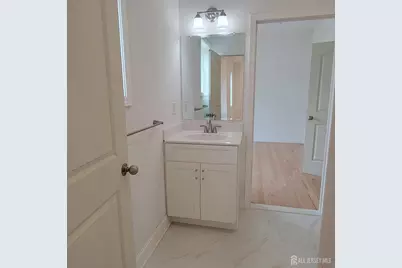 208 E James Place E, Iselin, NJ 07095 - Photo 7