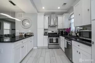 708 E Grand Ave E, Rahway, NJ 07065 - Photo 11