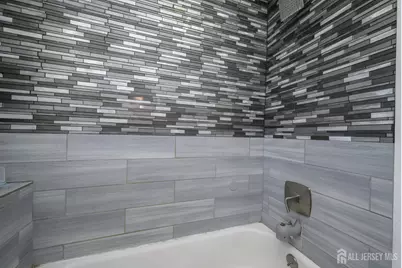 708 E Grand Avenue E, Rahway, NJ 07065 - Photo 25