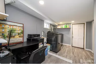 708 E Grand Avenue E, Rahway, NJ 07065 - Photo 31