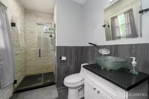 708 E Grand Ave E, Rahway, NJ 07065 - Photo 19