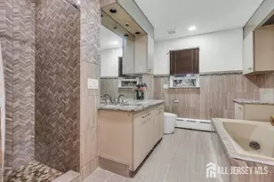 585 Noe Ave, Woodbridge Township, NJ 07095 - Photo 11