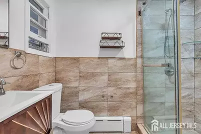 585 Noe Avenue, Woodbridge Township, NJ 07095 - Photo 15