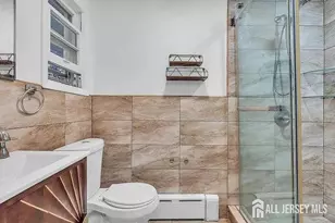 585 Noe Ave, Woodbridge Township, NJ 07095 - Photo 15