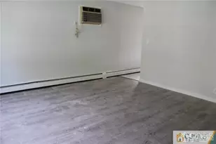 65 Washington Ave, Iselin, NJ 08830 - Photo 7