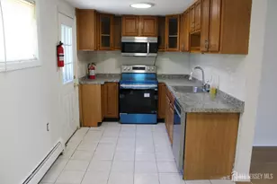 78 Washington Ave, Iselin, NJ 08830 - Photo 7