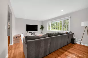 76 Seymour Terrace, Piscataway Township, NJ 08854 - Photo 5