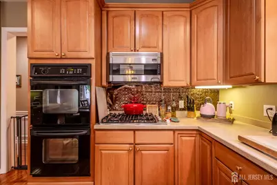 18 Hartlander Street, East Brunswick Township, NJ 08816 - Photo 15