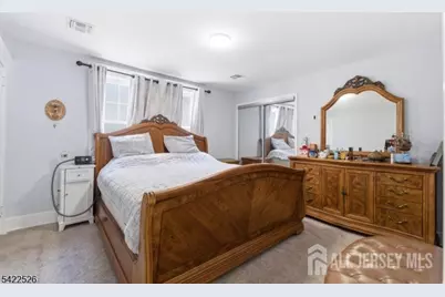 140 Grove Avenue, Woodbridge Township, NJ 07095 - Photo 15