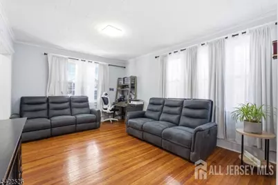 140 Grove Avenue, Woodbridge Township, NJ 07095 - Photo 5