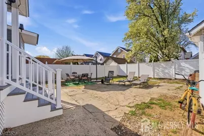 140 Grove Avenue, Woodbridge Township, NJ 07095 - Photo 25