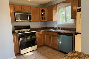 1105 N Oaks Blvd, North Brunswick Township, NJ 08902 - Photo 7