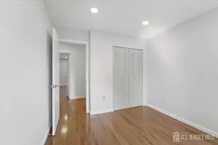 543 Manchester Ct, Piscataway Township, NJ 08854 - Photo 25