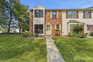 543 Manchester Ct, Piscataway Township, NJ 08854 - Photo 1
