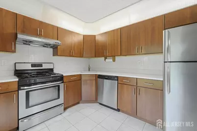 543 Manchester Court, Piscataway Township, NJ 08854 - Photo 13