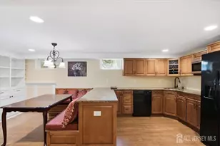 36 Oakland Ave, Franklin Township, NJ 08873 - Photo 3